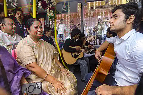 Rekha Gupta flags off 100 new buses