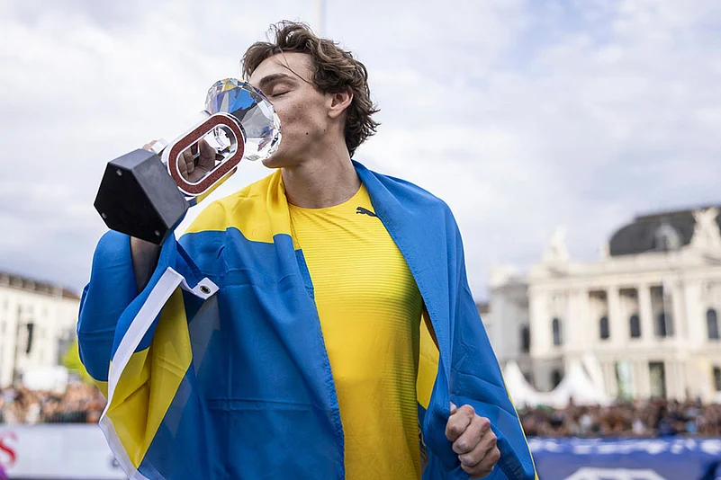 Armand Duplantis of Sweden