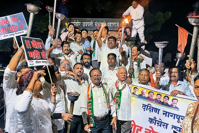 Congress workers stage a protest in Nagpur against vote theft