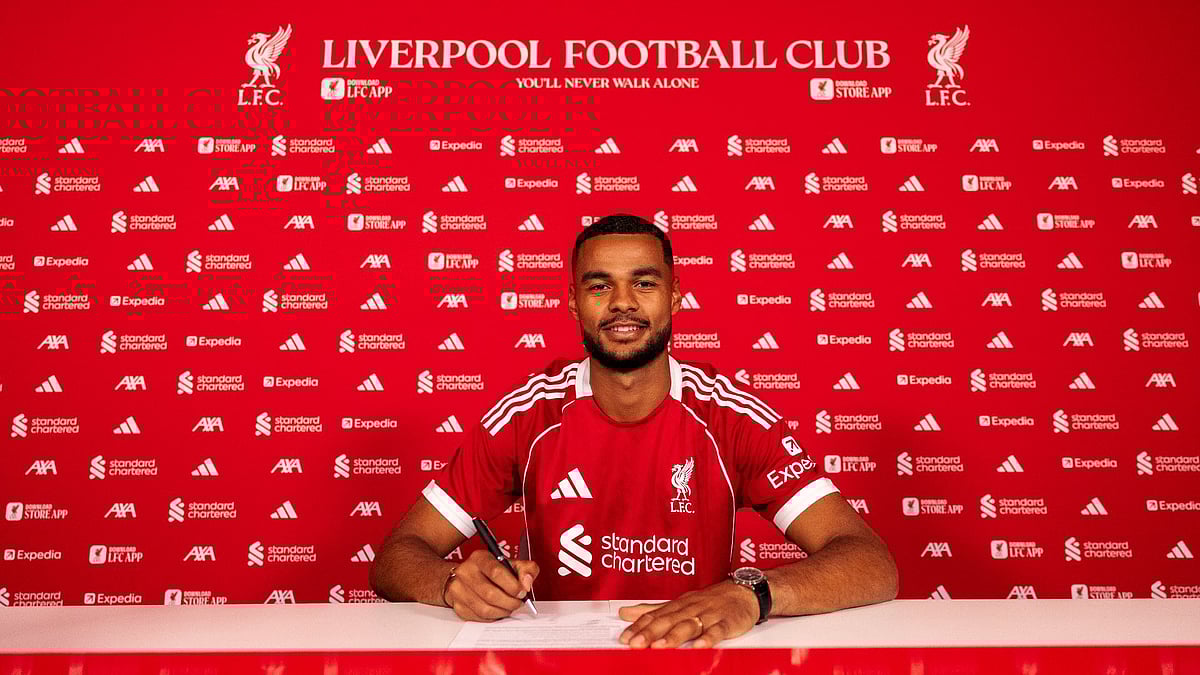 Cody Gakpo signing a new contract for Liverpool FC.