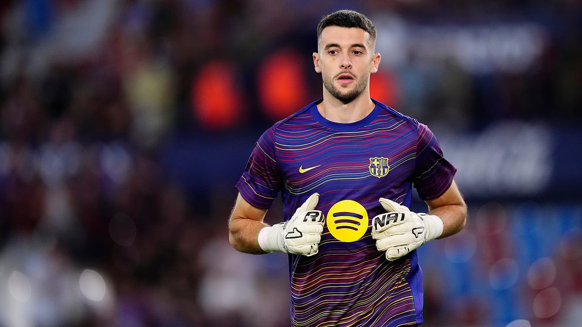 Barcelona goalkeeper Joan Garcia