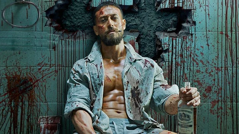 Tiger Shroff Baaghi 4 trailer - YouTube