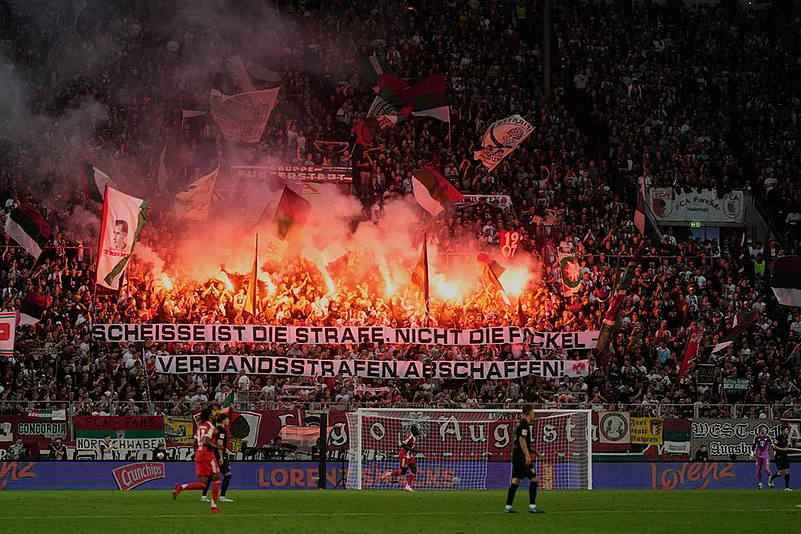 Bundesliga: FC Augsburg vs FC Bayern Munich