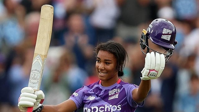 Who Is Davina Perrin? Teenage Sensation That Scored Fastest Women's The Hundred Ton 