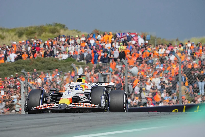 2025 Dutch Formula 1 Grand Prix Auto racing photos_Isack Hadjar of France