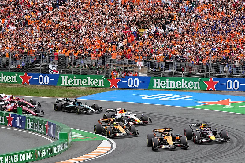 2025 Dutch Formula 1 Grand Prix Auto racing photos_McLaren driver Oscar Piastri