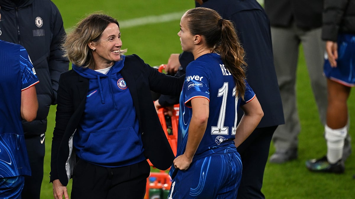 Guro Reiten and Chelsea head coach Sonia Bompastor