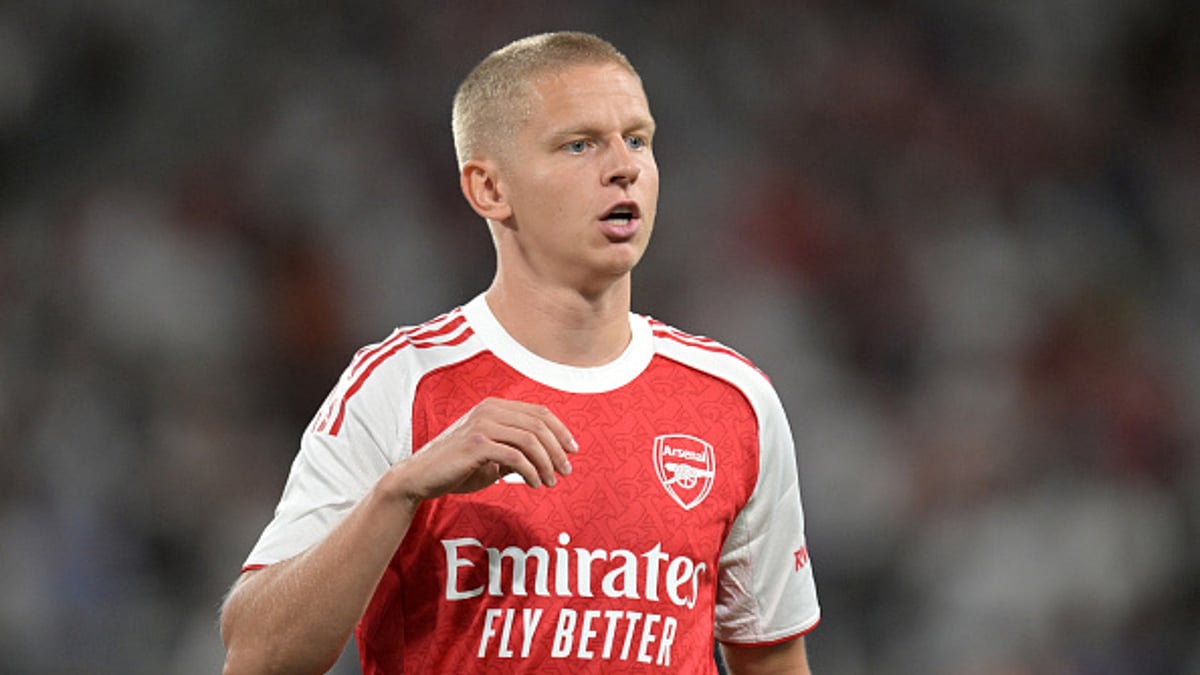 Oleksandr Zinchenko signs for Forest.