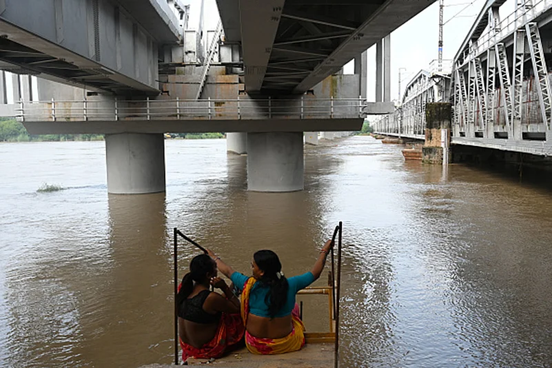 India monsoon season - Yamunas Water level crosses danger mark in Delhi_Yamuna Bazar area