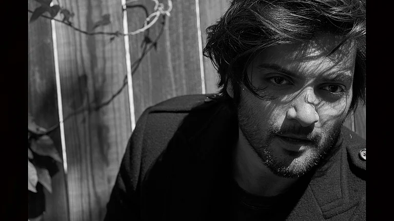 Ali Fazal - IMDB