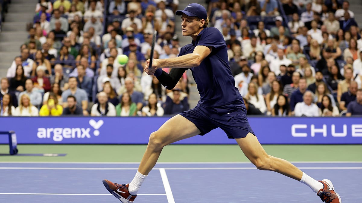 | Photo: AP/Adam Hunger : Jannik Sinner vs Lorenzo Musetti, US Open 2025: Jannik Sinner, of Italy, returns a shot to Alexander Bublik, of Kazakhstan, during the fourth-round of the U.S. Open tennis championships, Monday, Sept. 1, 2025, in New York.