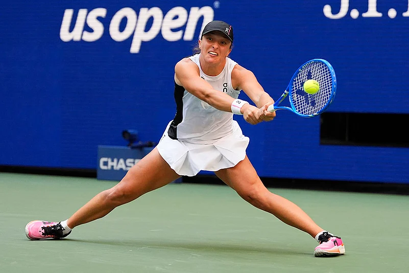 US Open Tennis 2025 quarter-final match Amanda Anisimova vs Iga Swiatek_5