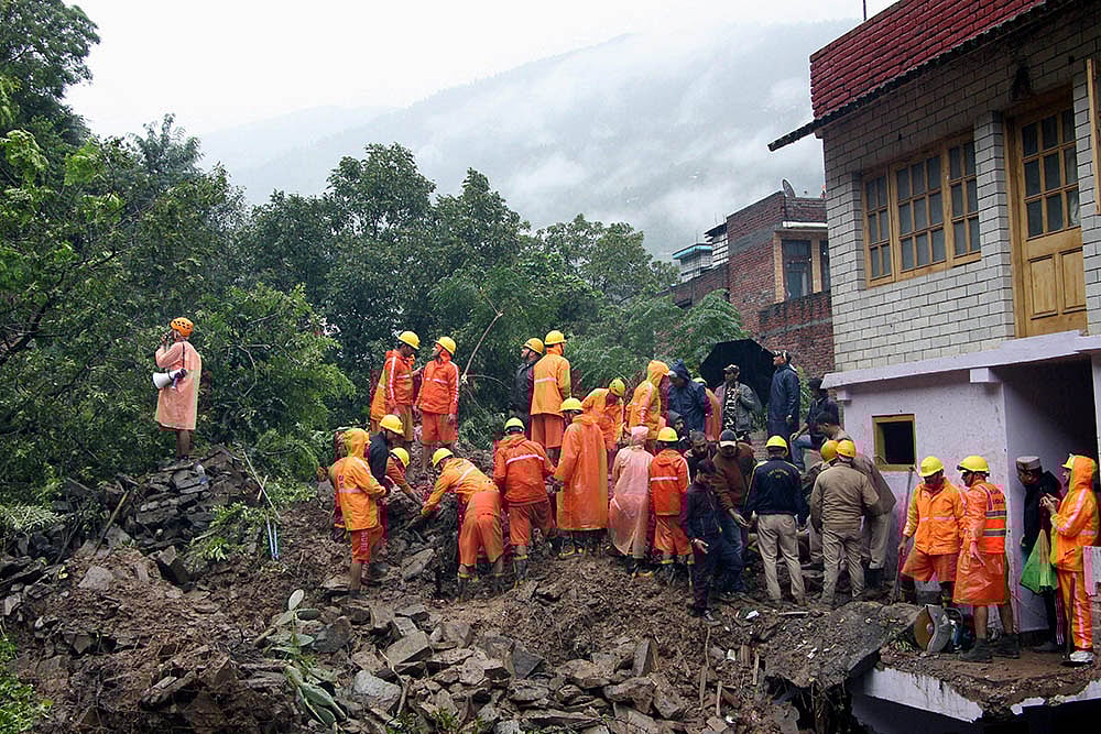 | Photo: PTI : Weather: Landslide in Kullu