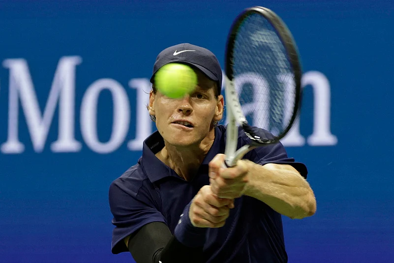 US Open Tennis 2025 quarter-final match Jannik Sinner vs Lorenzo Musetti_10