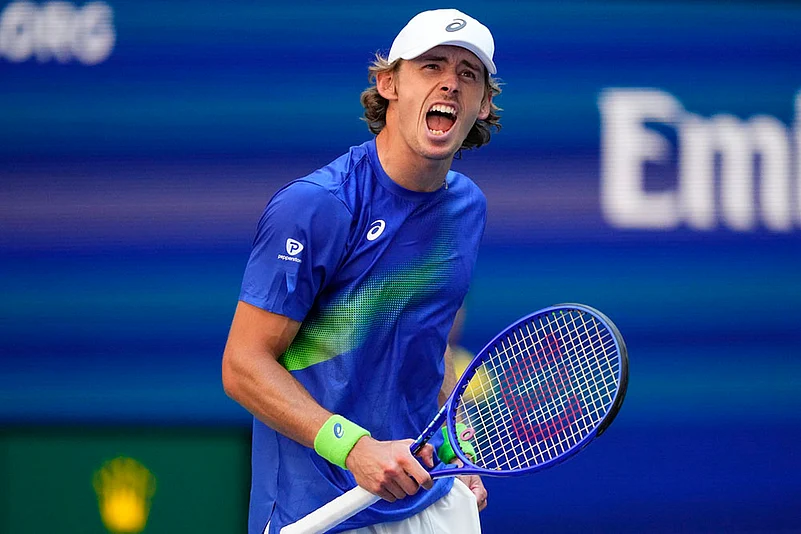 US Open Tennis 2025 quarter-final match Felix Auger Aliassime Vs Alex De Minaur_9