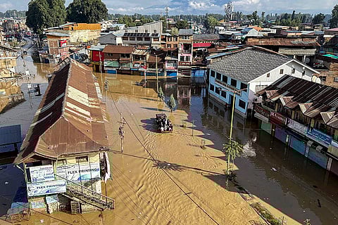 Weather: Rain in Anantnag