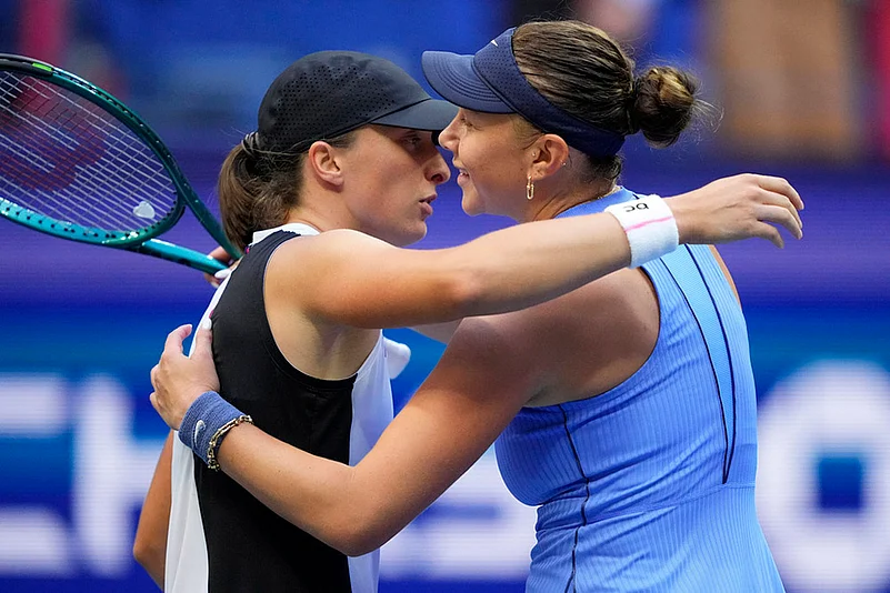US Open Tennis 2025 quarter-final match Amanda Anisimova vs Iga Swiatek_2