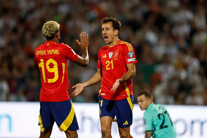 UEFA FIFA World Cup 2026 European qualifiers Match Bulgaria vs Spain_Mikel Oyarzabal