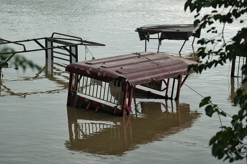 yamuna latest news
yamuna floods
Yamuna floods Delhi 2025