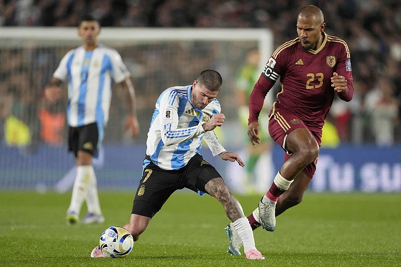 FIFA World Cup 2026 Qualifiers CONMEBOL match Argentina vs Venezuela_Rodrigo De Paul