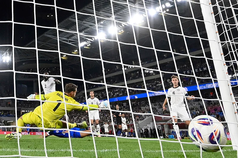 UEFA FIFA World Cup 2026 European qualifiers Matche Slovakia Vs Germany_David Hancko