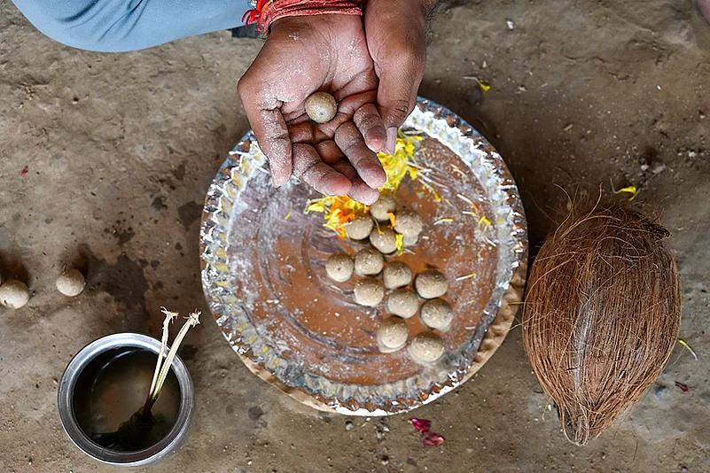 Pitra Paksh rituals in Prayagraj