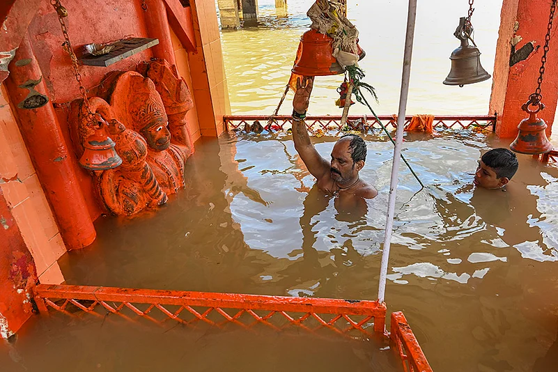 Swollen Narmada river in Jabalpur