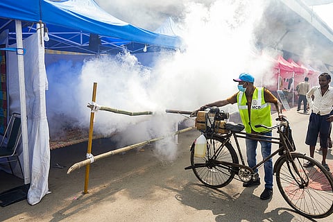 Swollen Yamuna: Fumigation at relief camp