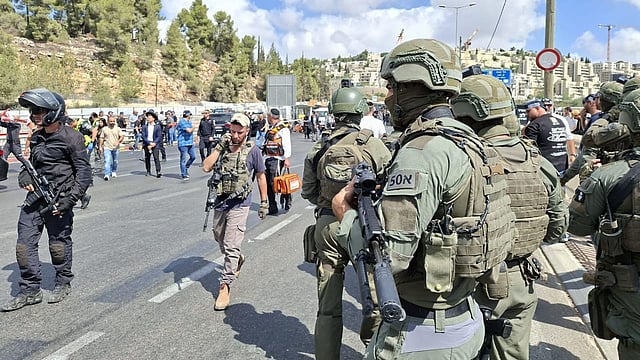Four Civilians Killed, Several Injured In Jerusalem Bus Shooting; Attackers Neutralised
