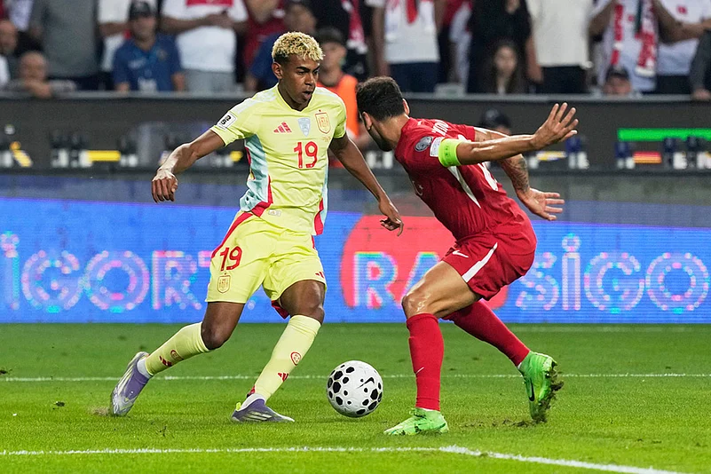 2026 World Cup qualification Europe Turkey vs Spain match_Lamine Yamal