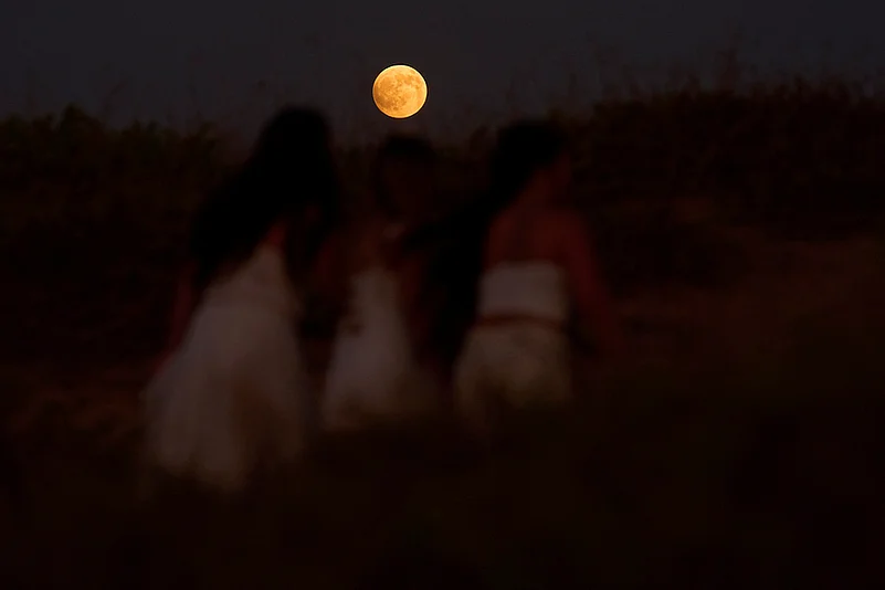 Lunar Eclipse September 2025 Blood Moon photos_Israel Lunar Eclipse 2025