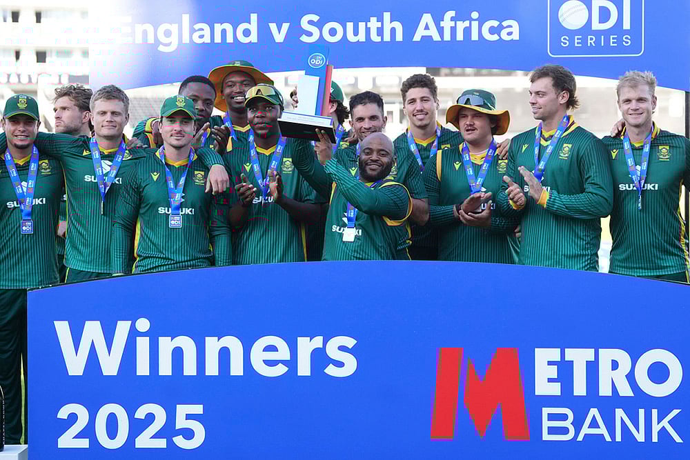 | Photo: Adam Davy/PA via AP : ENG vs SA 3rd ODI