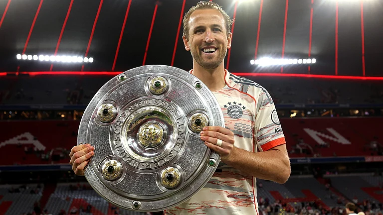 Harry Kane defended his decision to join Bayern. - null