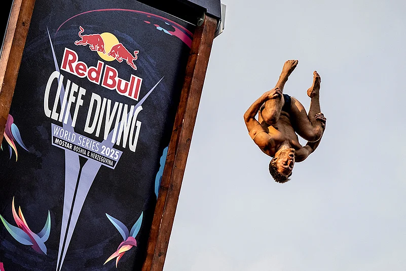 Red Bull Cliff Diving World Series in Mostar: James Lichtenstein