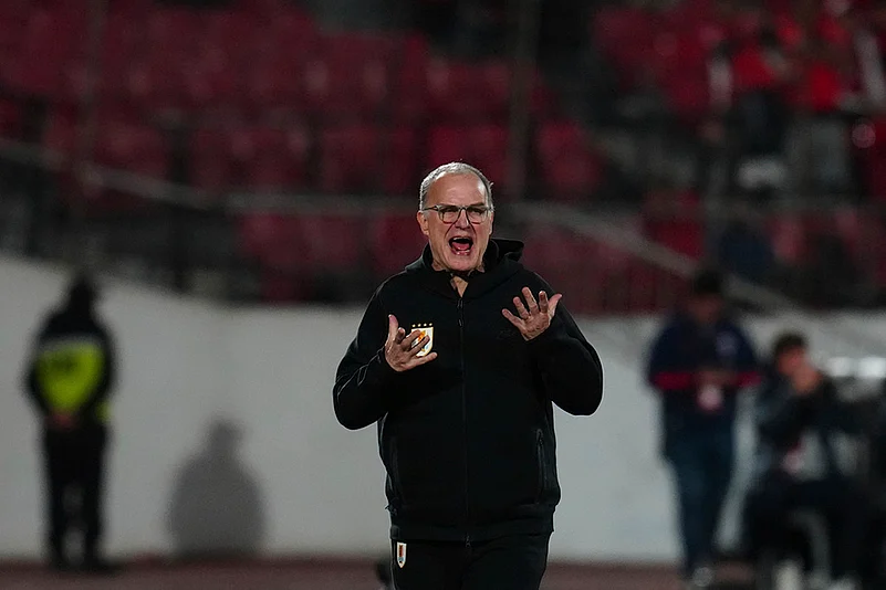 FIFA World Cup CONMEBOL qualifying soccer match Chile Vs Uruguay_Marcelo Bielsa