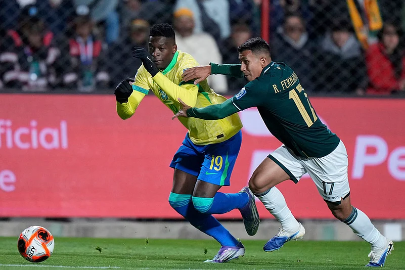 FIFA World Cup CONMEBOL qualifying soccer match Bolivia vs Brazil_Roberto Fernandez