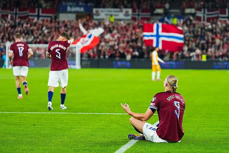 Moldova Norway WCup Soccer