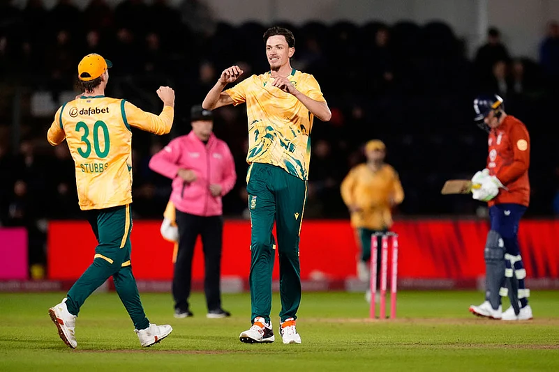 South Africa vs England 1st T20 Cricket Match