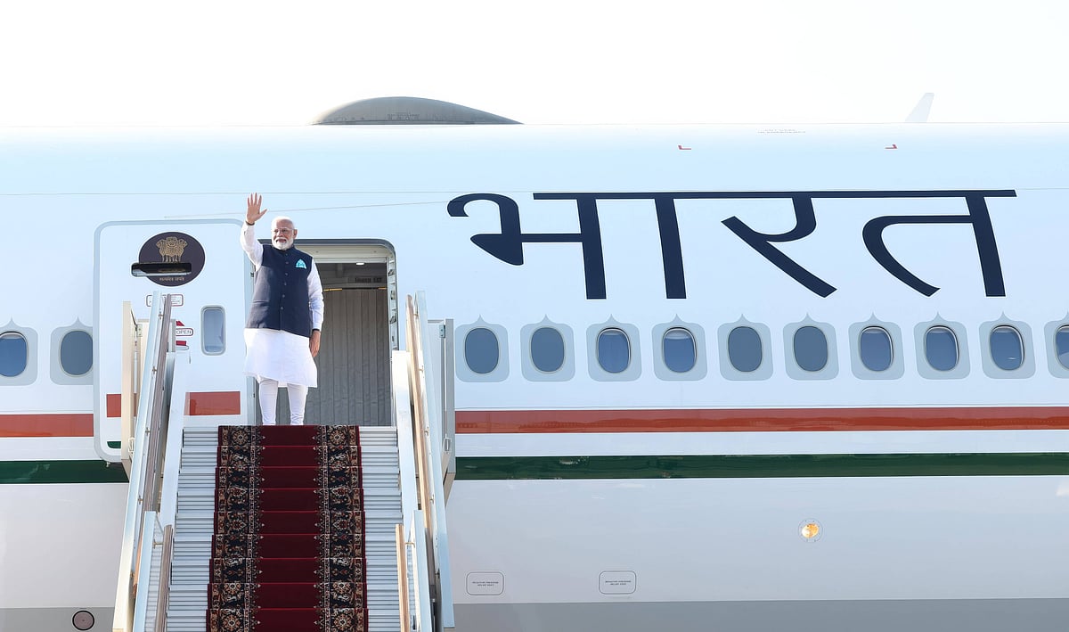 Indian Prime Minister Narendra Modi, waves as he boards his airplane for a flight to Austria following a two-day visit to Moscow from Vnukovo-II Airport, July 9, 2024 in Moscow Oblast, Russia.  - xPib/PressxInformationx