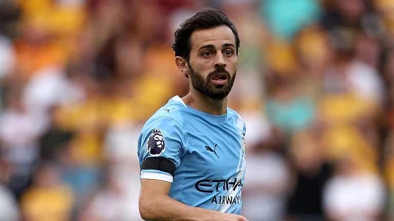Manchester City captain Bernardo Silva - null