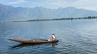 Luv Puri : A view of the Dal Lake