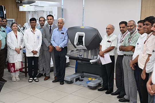 AIIMS Delhi Becomes First Government Institution To Introduce Da Vinci Surgical Robot For Training