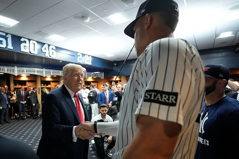 Major League Baseball 2025 MLB Game New York Yankees Vs Detroit Tigers_Trump