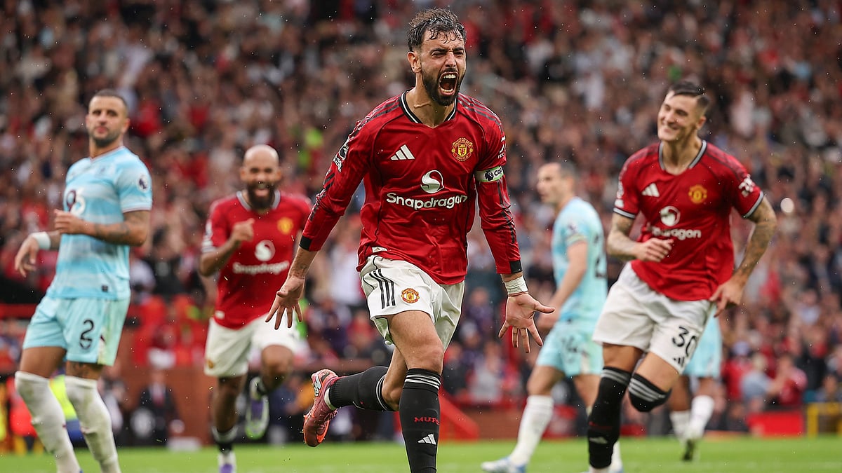 Bruno Fernandes celebrates after scoring the winner against Burnley