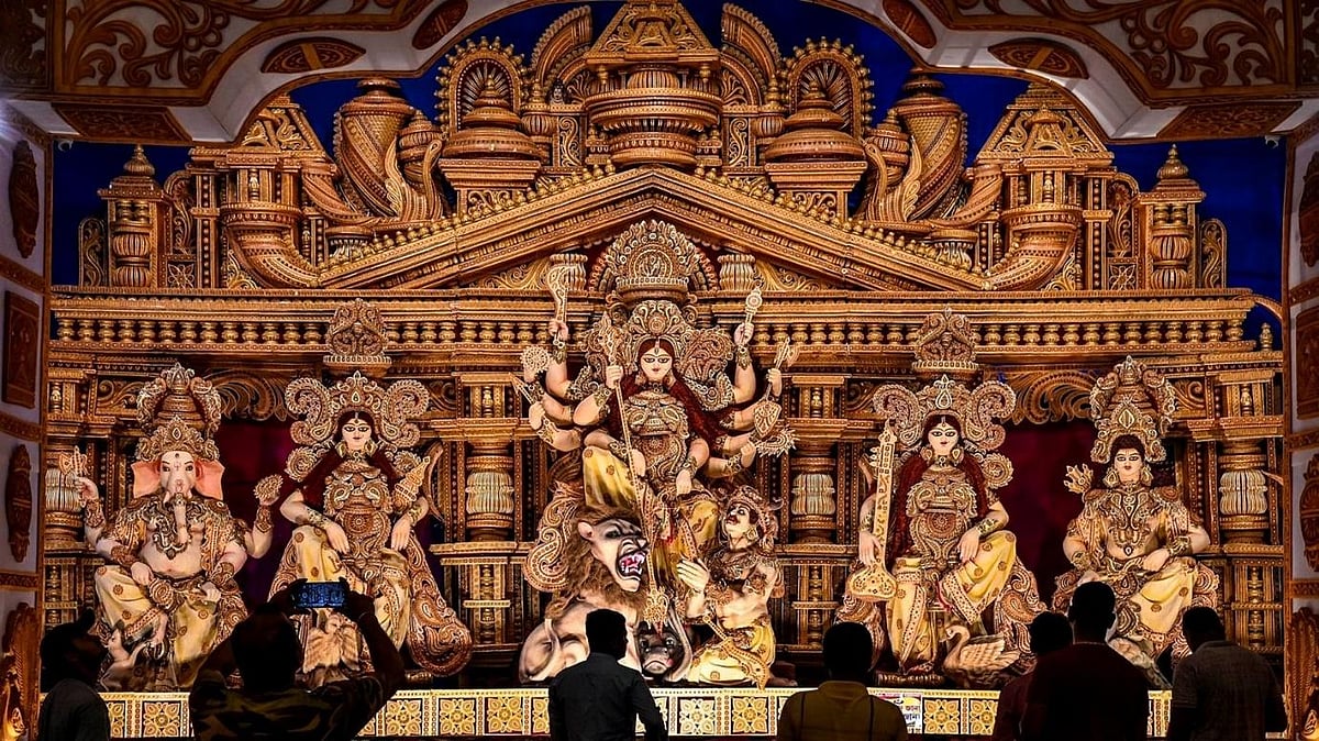 5 Must-Visit Durga Puja Pandals In Delhi For Navratri 2025