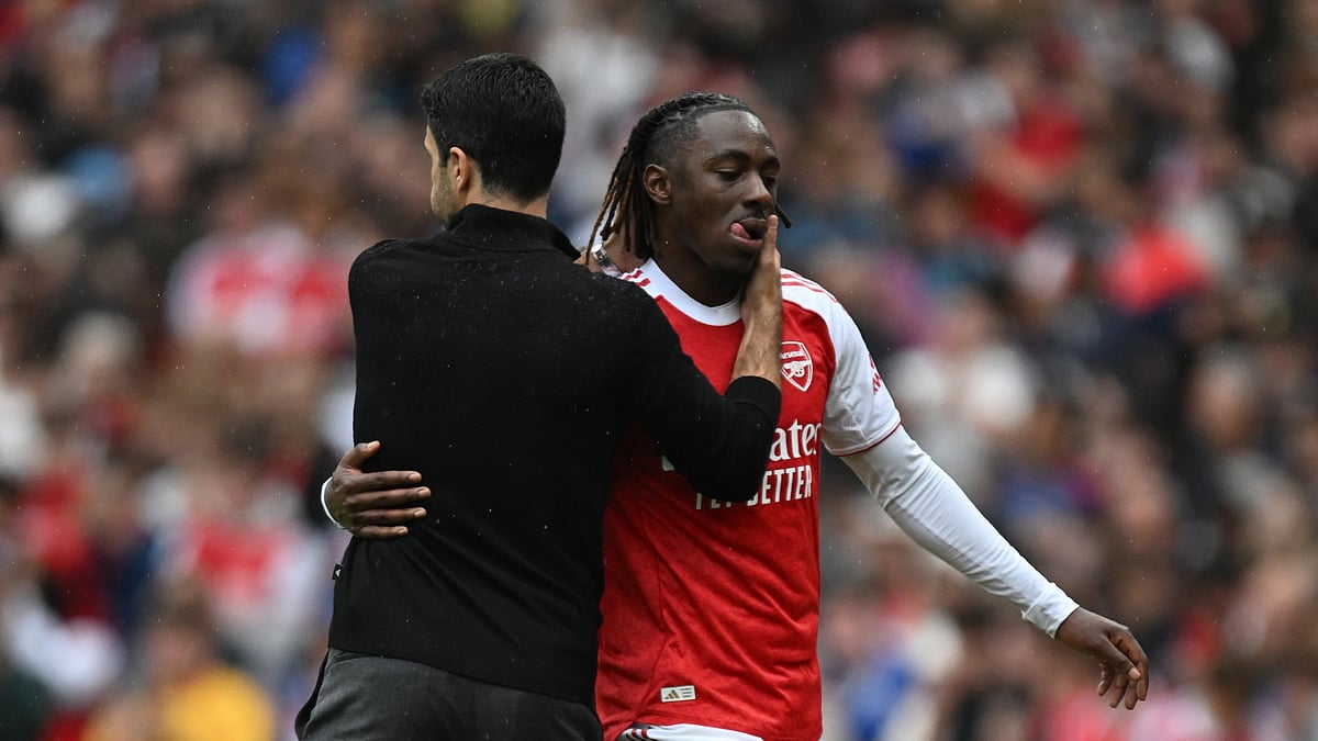 Arsenal manager Mikel Arteta with new signing Eberechi Eze.