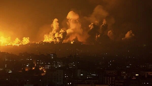 Israeli Airstrikes Kill 32 in Gaza City as Evacuation Orders Intensify