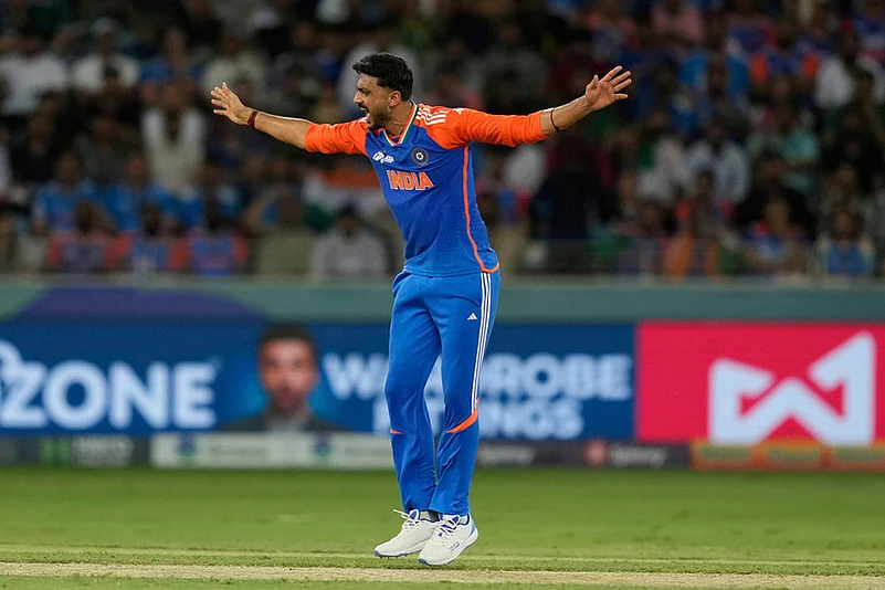India vs Pakistan 6th Match Axar Patel