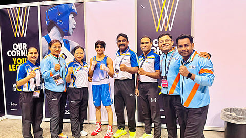Minakshi (48kg) celebrates her Gold medal win with her coaches at World Boxing Championship 2025, Liverpool