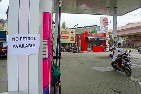 Petrol shortage in Srinagar